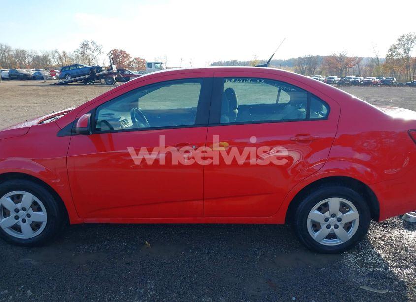 Photo 15 of 2014 Chevrolet Sonic LS AUTO (VIN 1G1JA5SG4E4158696)