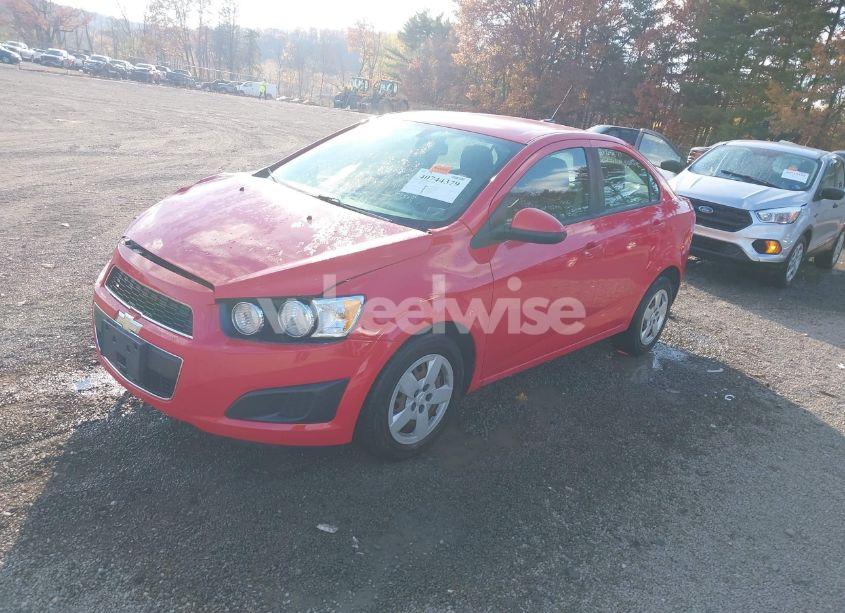Photo 2 of 2014 Chevrolet Sonic LS AUTO (VIN 1G1JA5SG4E4158696)
