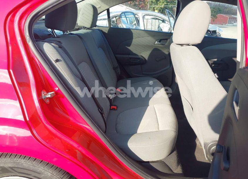 Photo 8 of 2014 Chevrolet Sonic LS AUTO (VIN 1G1JA5SG4E4158696)