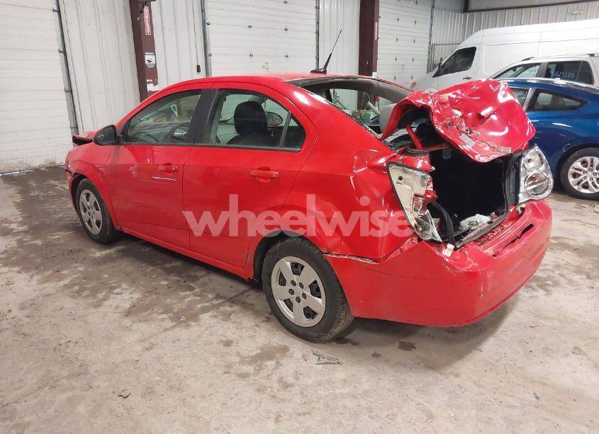 Photo 3 of 2014 Chevrolet Sonic LS AUTO (VIN 1G1JA5SG5E4155211)