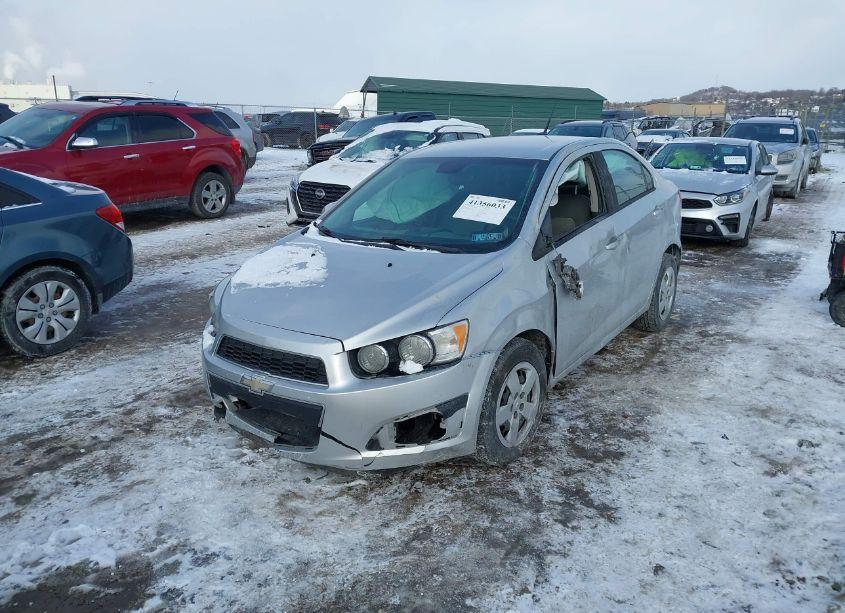 Photo 2 of 2013 Chevrolet Sonic LS AUTO (VIN 1G1JA5SG6D4236927)