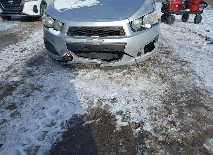 Photo 6 of 2013 Chevrolet Sonic LS AUTO (VIN 1G1JA5SG6D4236927)