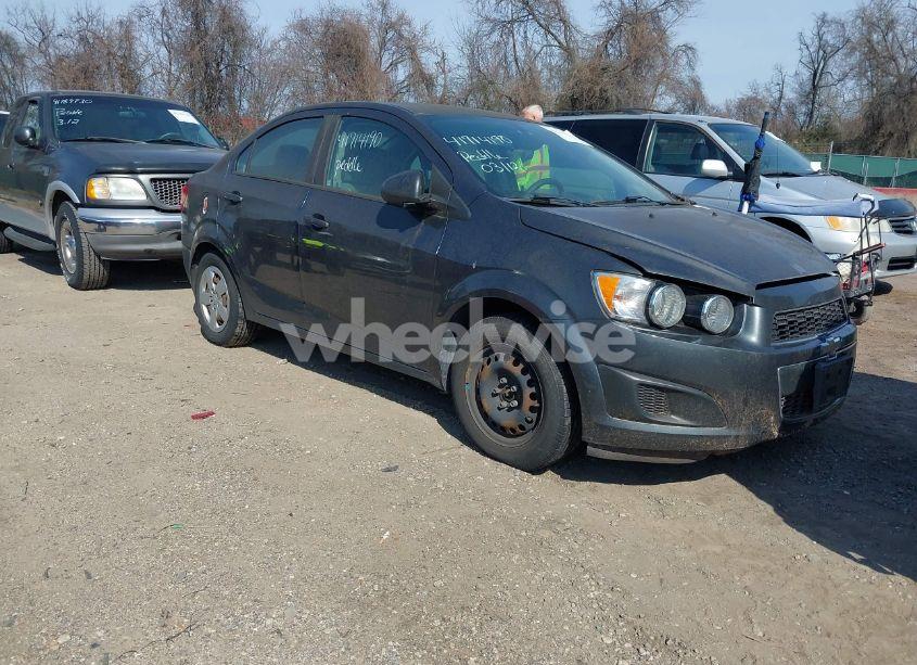 2016 Chevrolet Sonic LS AUTO (VIN 1G1JA5SG8G4111755) main photo
