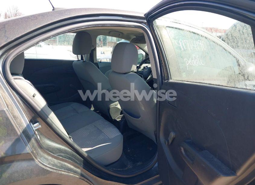 Photo 8 of 2016 Chevrolet Sonic LS AUTO (VIN 1G1JA5SG8G4111755)