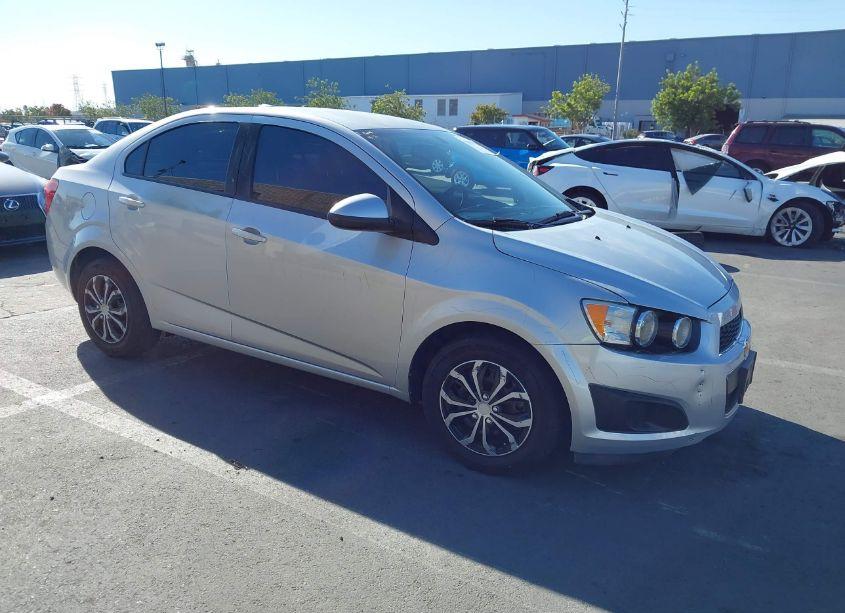2014 Chevrolet Sonic LS AUTO (VIN 1G1JA5SG9E4117271) main photo