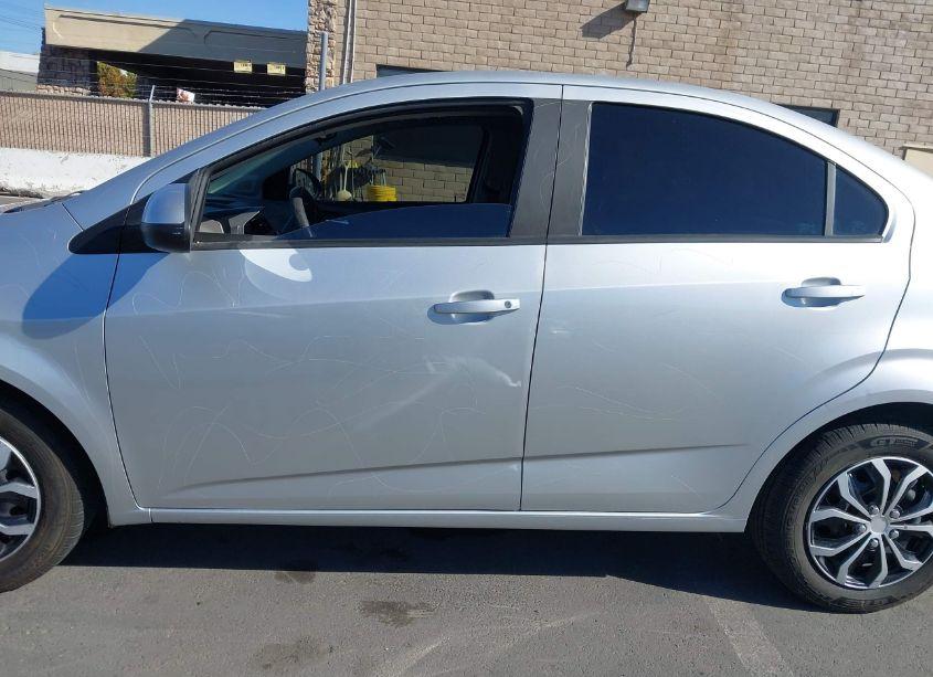 Photo 14 of 2014 Chevrolet Sonic LS AUTO (VIN 1G1JA5SG9E4117271)