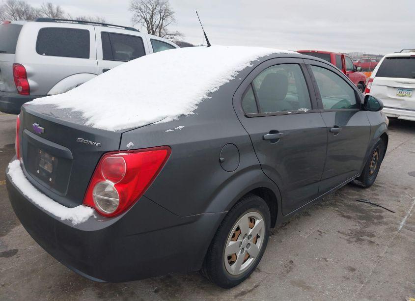 Photo 4 of 2013 Chevrolet Sonic LS AUTO (VIN 1G1JA5SGXD4175856)
