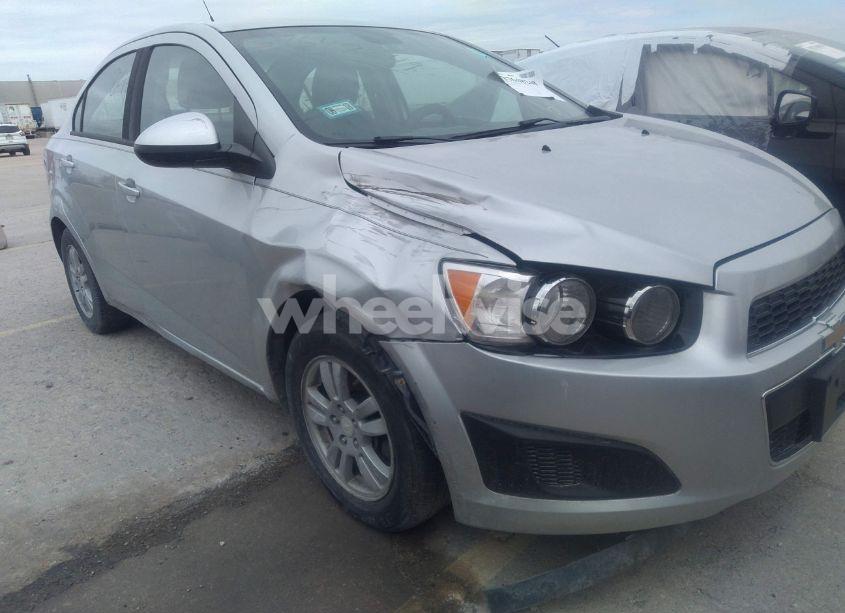 Photo 6 of 2012 Chevrolet Sonic 2LS (VIN 1G1JA5SH0C4133638)