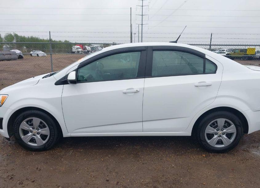 Photo 14 of 2014 Chevrolet Sonic LS AUTO (VIN 1G1JA5SH0E4100612)