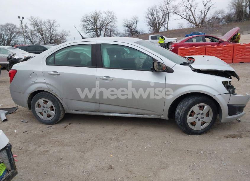 Photo 14 of 2014 Chevrolet Sonic LS AUTO (VIN 1G1JA5SH0E4143508)
