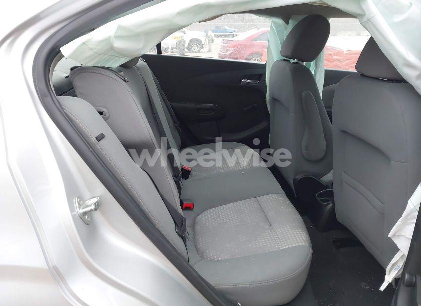 Photo 8 of 2014 Chevrolet Sonic LS AUTO (VIN 1G1JA5SH0E4143508)