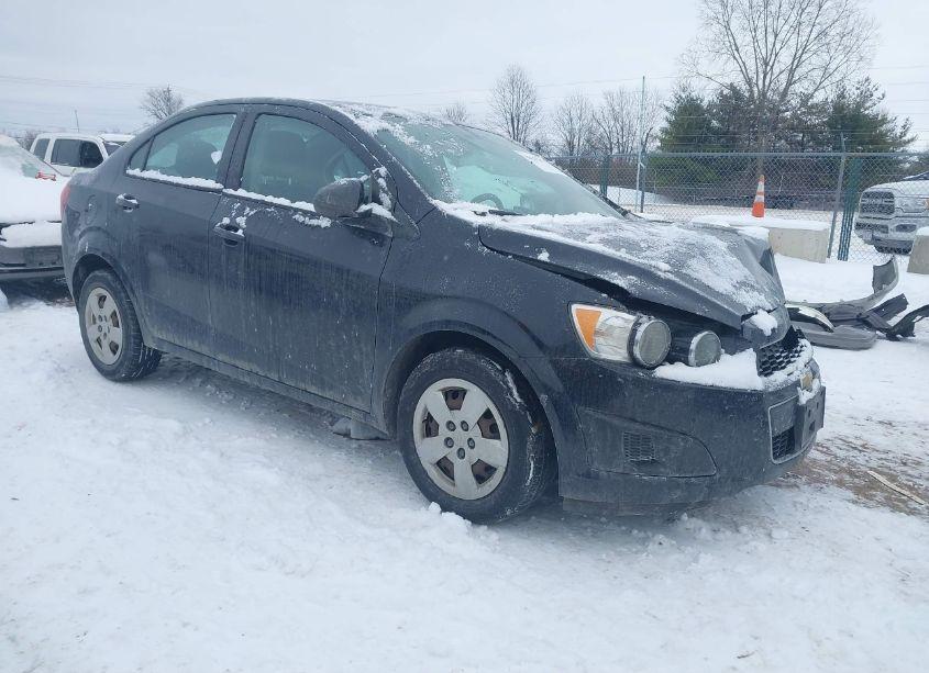 2015 Chevrolet Sonic LS AUTO (VIN 1G1JA5SH0F4113393) main photo