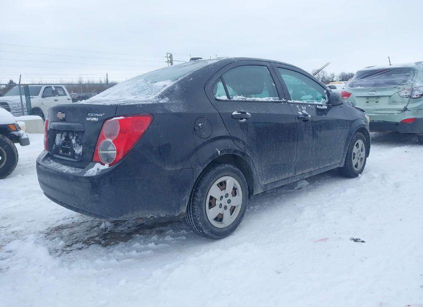 Photo 4 of 2015 Chevrolet Sonic LS AUTO (VIN 1G1JA5SH0F4113393)