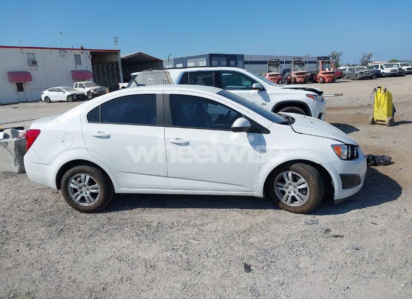 Photo 12 of 2012 Chevrolet Sonic 2LS (VIN 1G1JA5SH1C4165546)