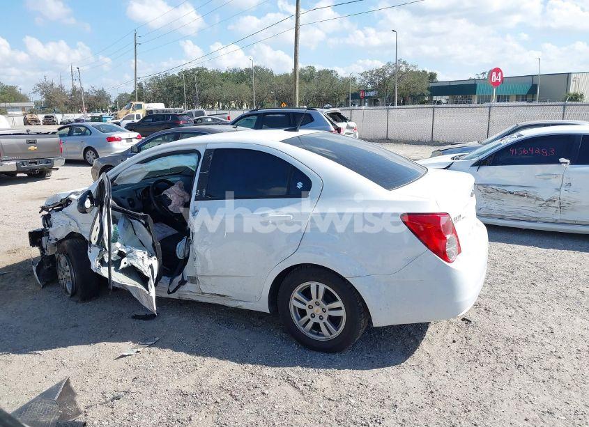 Photo 13 of 2012 Chevrolet Sonic 2LS (VIN 1G1JA5SH1C4165546)