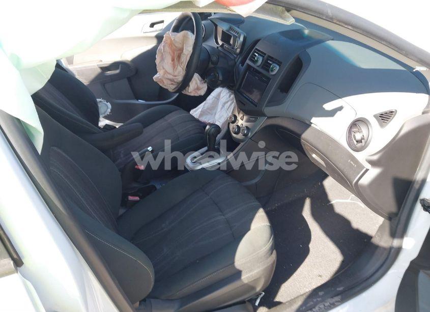 Photo 5 of 2012 Chevrolet Sonic 2LS (VIN 1G1JA5SH1C4165546)