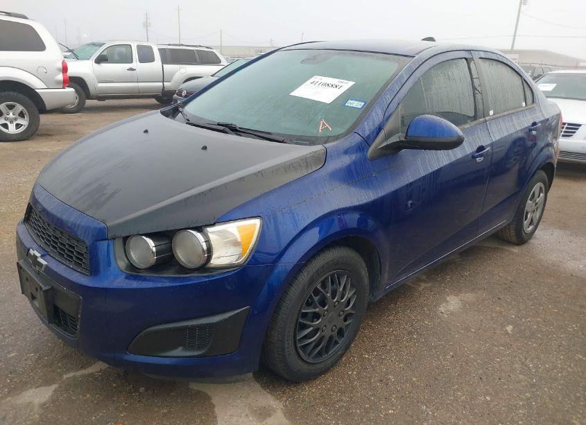 Photo 2 of 2013 Chevrolet Sonic LS AUTO (VIN 1G1JA5SH1D4150059)
