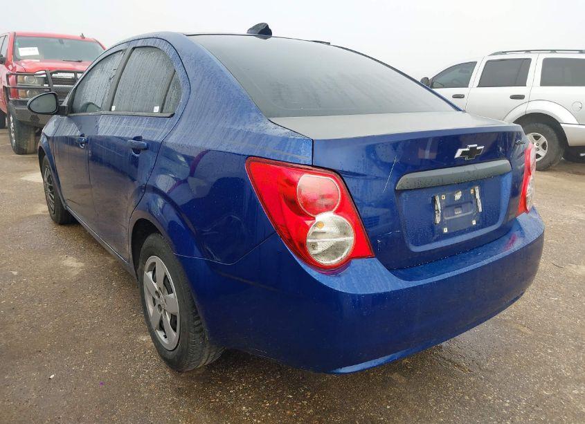 Photo 3 of 2013 Chevrolet Sonic LS AUTO (VIN 1G1JA5SH1D4150059)