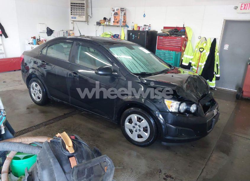 2013 Chevrolet Sonic LS AUTO (VIN 1G1JA5SH1D4152913) main photo