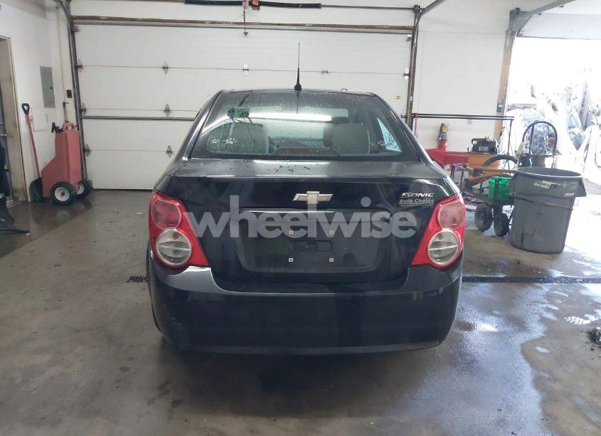 Photo 16 of 2013 Chevrolet Sonic LS AUTO (VIN 1G1JA5SH1D4152913)