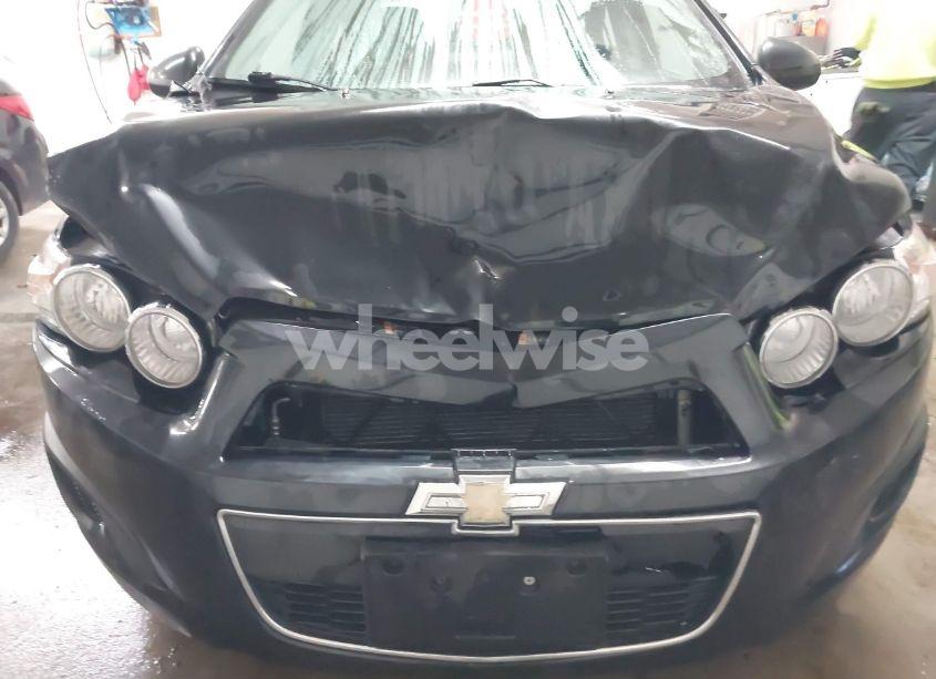 Photo 6 of 2013 Chevrolet Sonic LS AUTO (VIN 1G1JA5SH1D4152913)