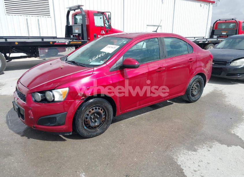 Photo 2 of 2013 Chevrolet Sonic LS AUTO (VIN 1G1JA5SH1D4254468)