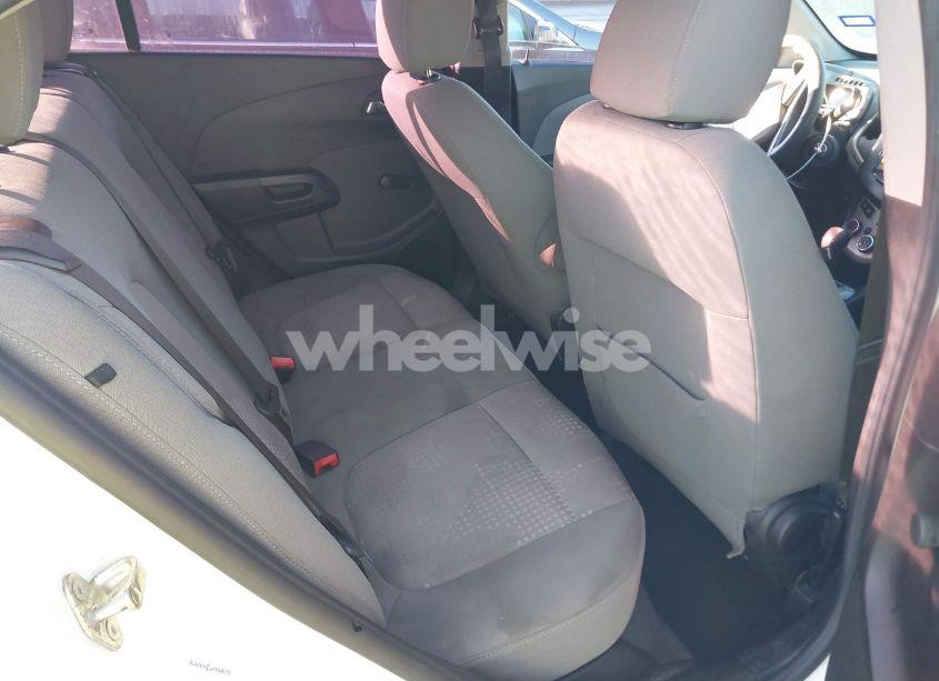 Photo 8 of 2014 Chevrolet Sonic LS AUTO (VIN 1G1JA5SH1E4159829)