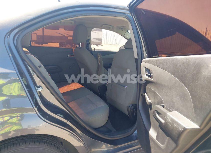 Photo 8 of 2013 Chevrolet Sonic LS AUTO (VIN 1G1JA5SH2D4112064)