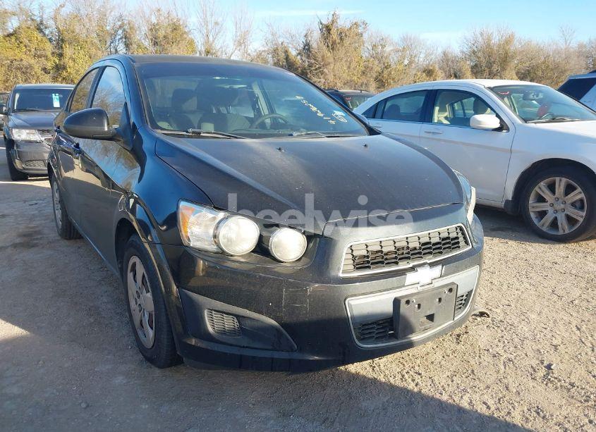 2013 Chevrolet Sonic LS AUTO (VIN 1G1JA5SH2D4158090) main photo