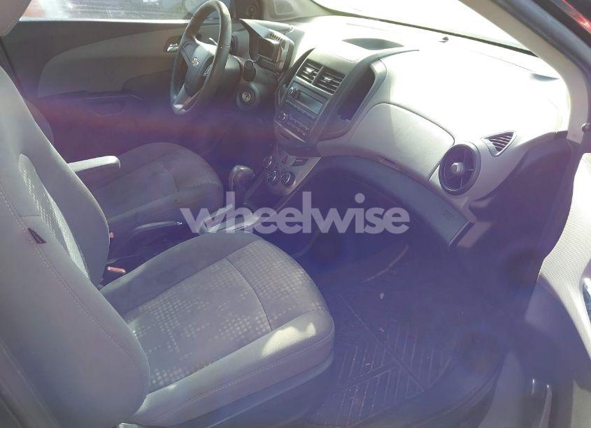 Photo 5 of 2013 Chevrolet Sonic LS AUTO (VIN 1G1JA5SH2D4158090)