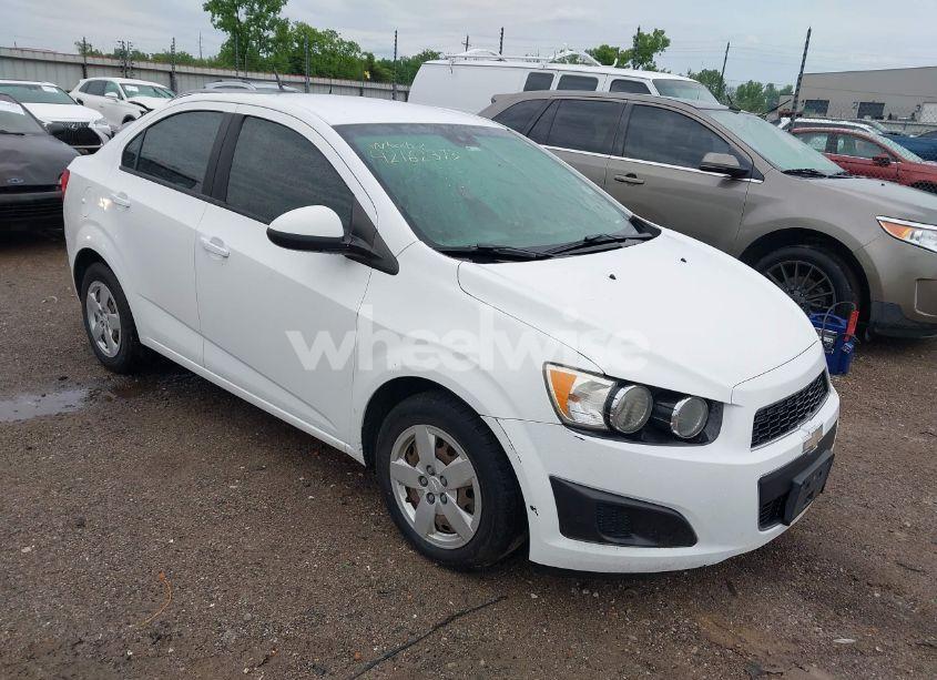 2013 Chevrolet Sonic LS AUTO (VIN 1G1JA5SH2D4251479) main photo