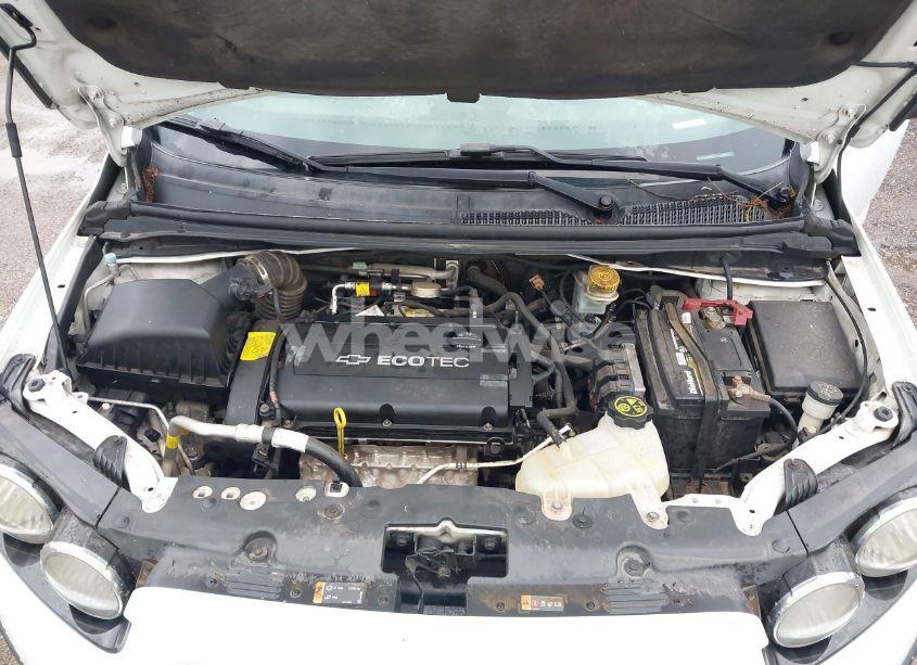 Photo 10 of 2013 Chevrolet Sonic LS AUTO (VIN 1G1JA5SH2D4251479)