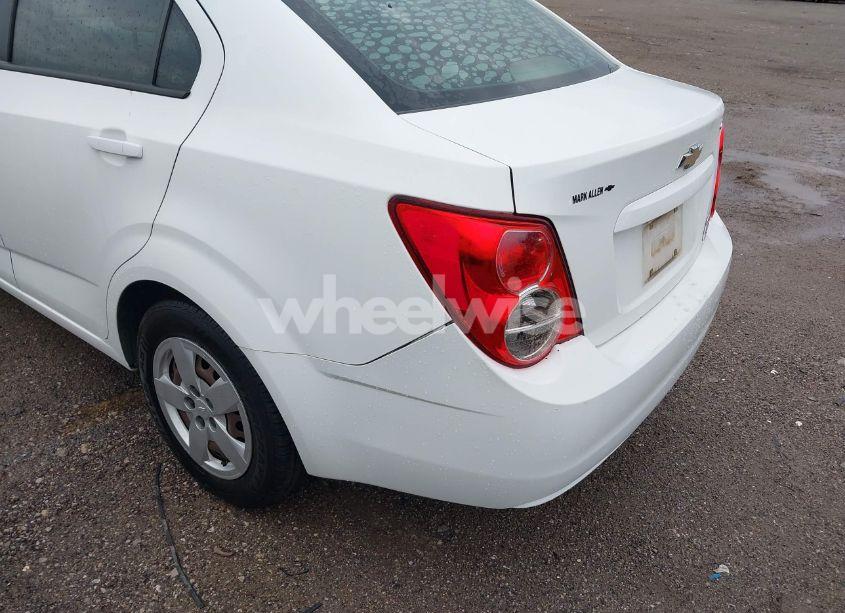 Photo 6 of 2013 Chevrolet Sonic LS AUTO (VIN 1G1JA5SH2D4251479)