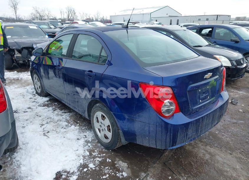 Photo 3 of 2014 Chevrolet Sonic LS AUTO (VIN 1G1JA5SH2E4146023)