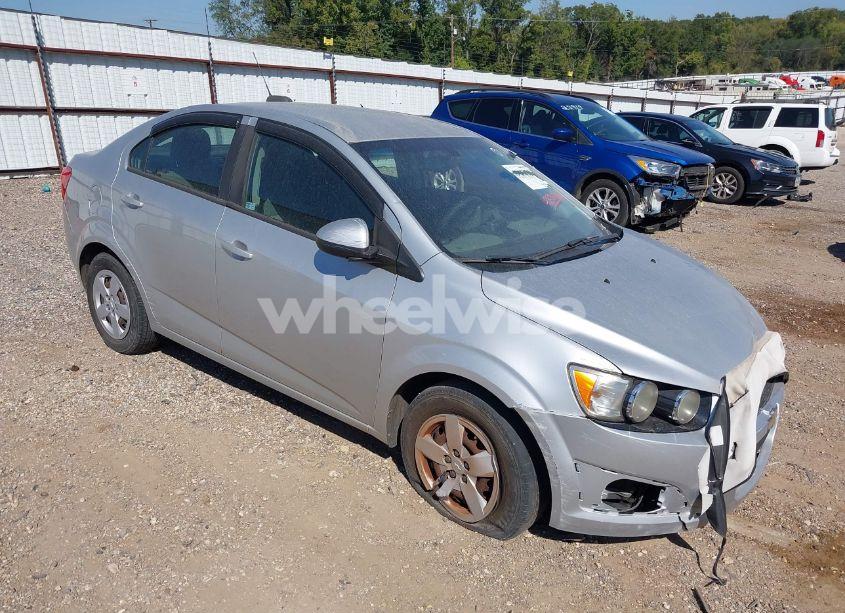2016 Chevrolet Sonic LS AUTO (VIN 1G1JA5SH2G4185696) main photo