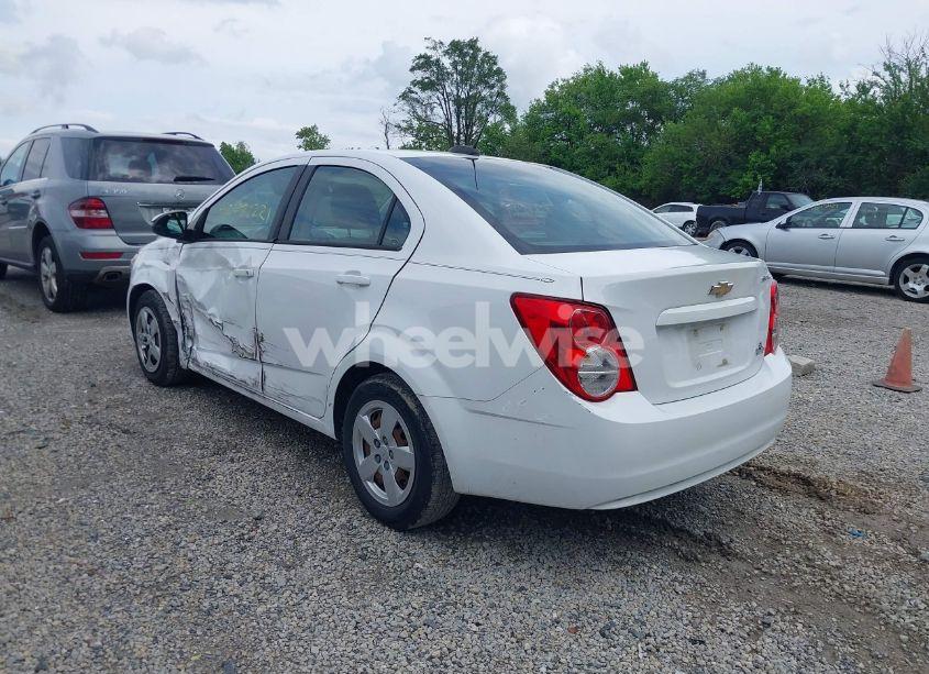 Photo 3 of 2016 Chevrolet Sonic LS AUTO (VIN 1G1JA5SH3G4120520)
