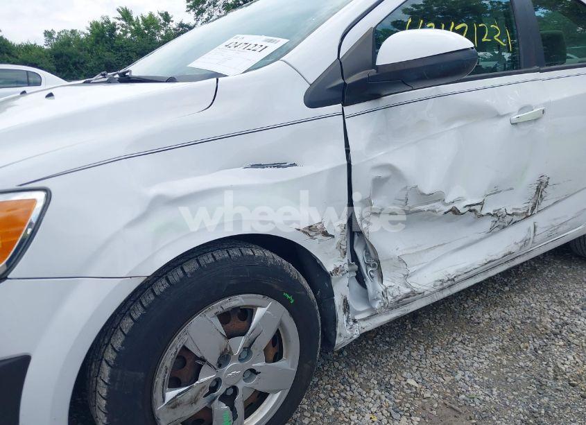 Photo 6 of 2016 Chevrolet Sonic LS AUTO (VIN 1G1JA5SH3G4120520)