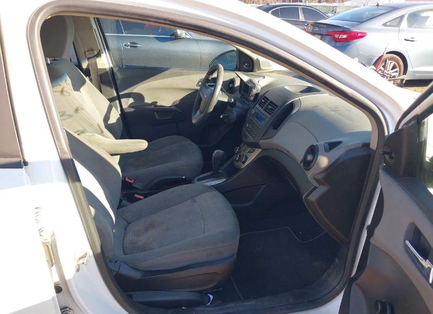 Photo 5 of 2012 Chevrolet Sonic 2LS (VIN 1G1JA5SH4C4208955)