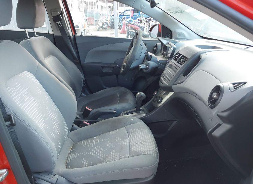 Photo 5 of 2012 Chevrolet Sonic 2LS (VIN 1G1JA5SH4C4222726)