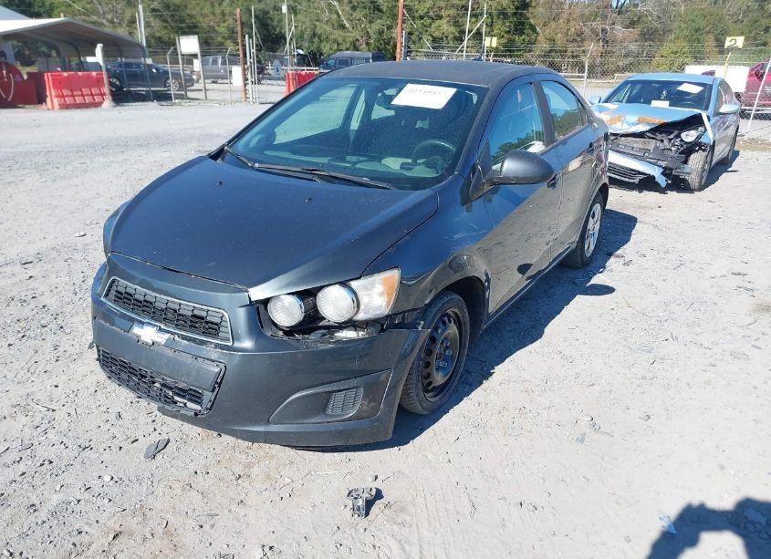 Photo 2 of 2014 Chevrolet Sonic LS AUTO (VIN 1G1JA5SH4E4173854)