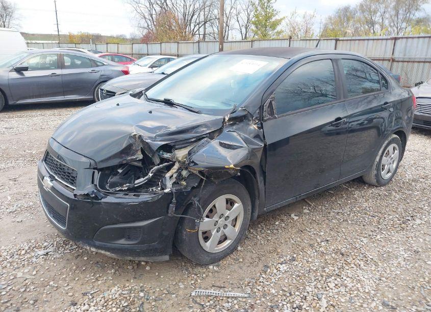 Photo 2 of 2014 Chevrolet Sonic LS AUTO (VIN 1G1JA5SH4E4195515)