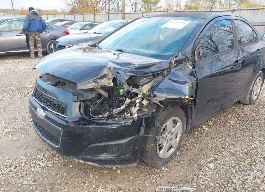 Photo 6 of 2014 Chevrolet Sonic LS AUTO (VIN 1G1JA5SH4E4195515)