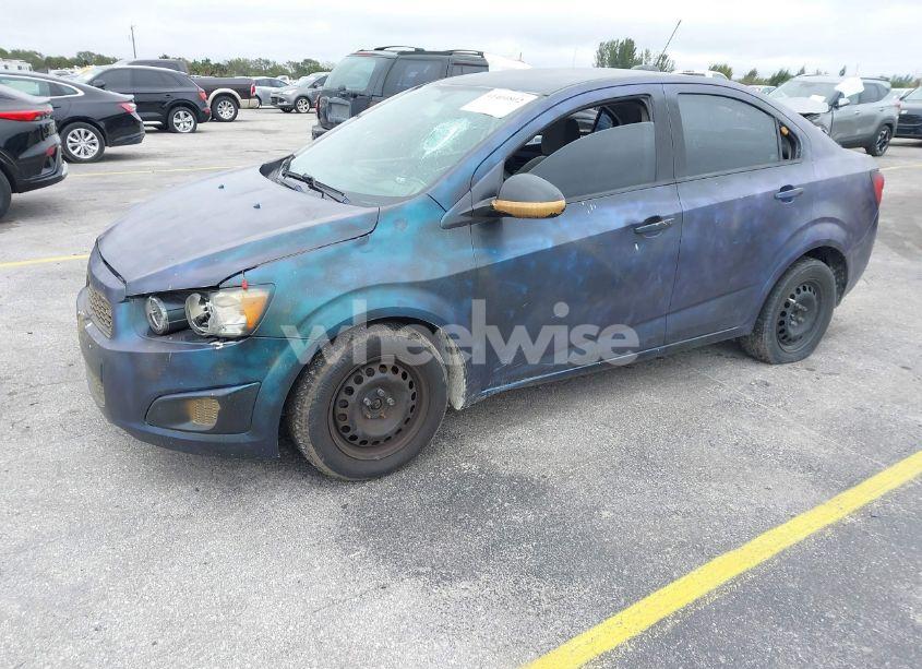 Photo 2 of 2015 Chevrolet Sonic LS AUTO (VIN 1G1JA5SH4F4218454)
