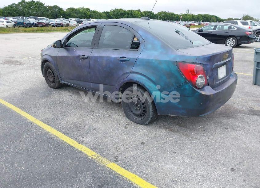 Photo 3 of 2015 Chevrolet Sonic LS AUTO (VIN 1G1JA5SH4F4218454)