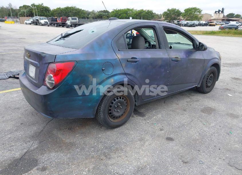 Photo 4 of 2015 Chevrolet Sonic LS AUTO (VIN 1G1JA5SH4F4218454)