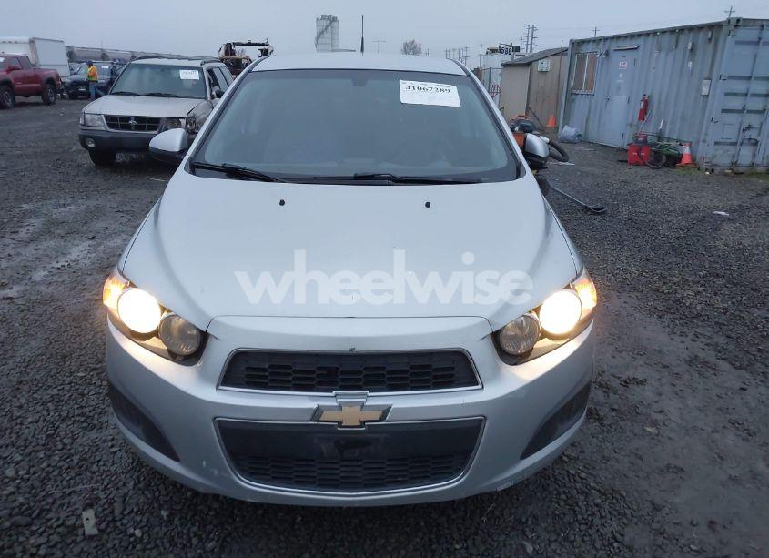 Photo 13 of 2014 Chevrolet Sonic LS AUTO (VIN 1G1JA5SH5E4148378)