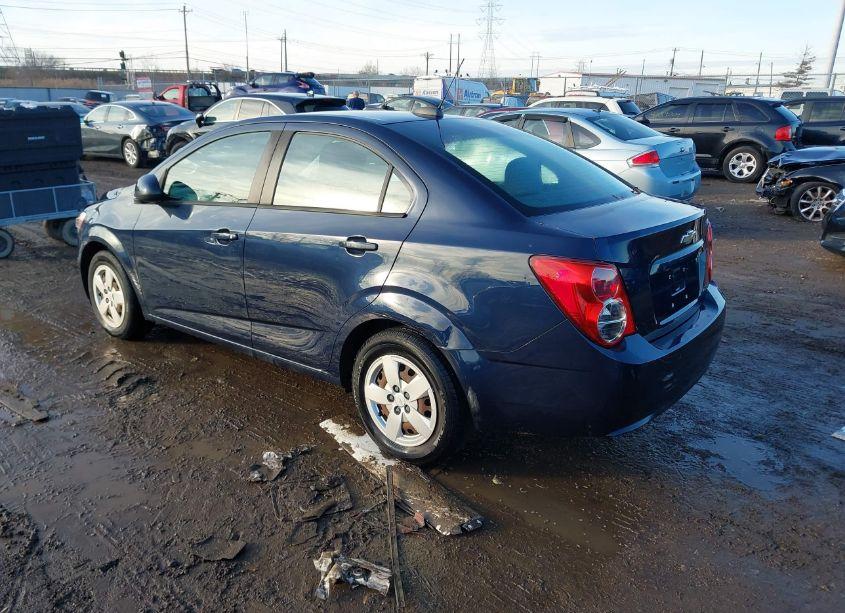 Photo 3 of 2015 Chevrolet Sonic LS AUTO (VIN 1G1JA5SH5F4127385)