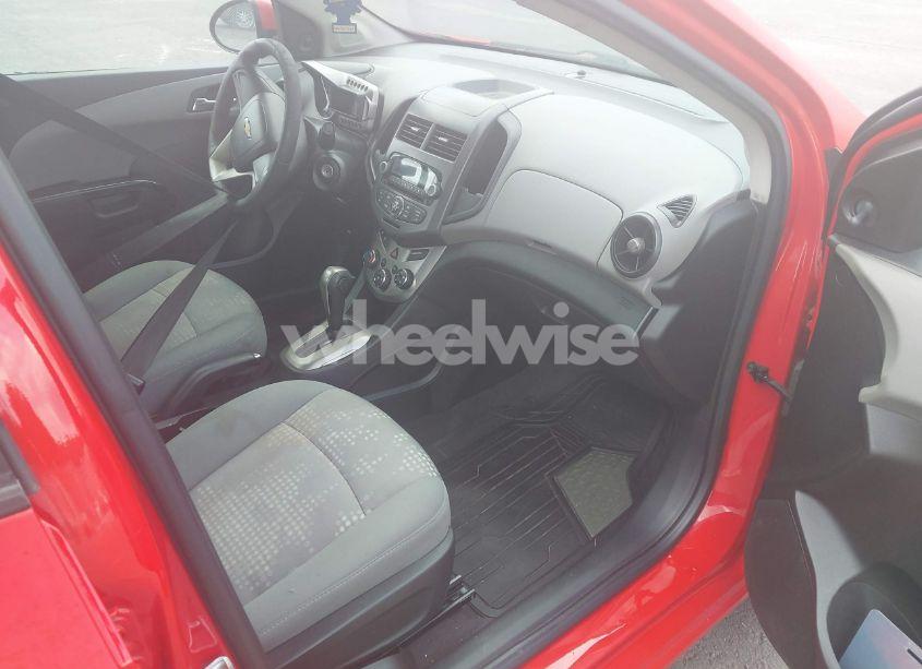 Photo 5 of 2012 Chevrolet Sonic 2LS (VIN 1G1JA5SH6C4121400)