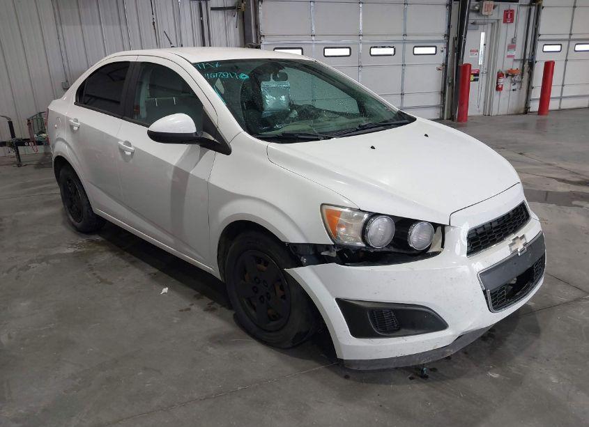 2014 Chevrolet Sonic LS AUTO (VIN 1G1JA5SH6E4155498) main photo