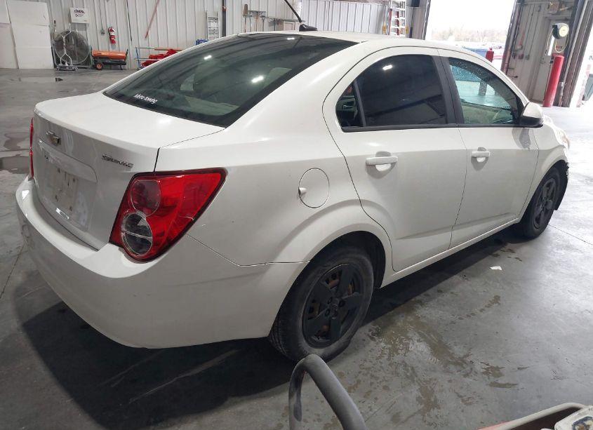 Photo 4 of 2014 Chevrolet Sonic LS AUTO (VIN 1G1JA5SH6E4155498)